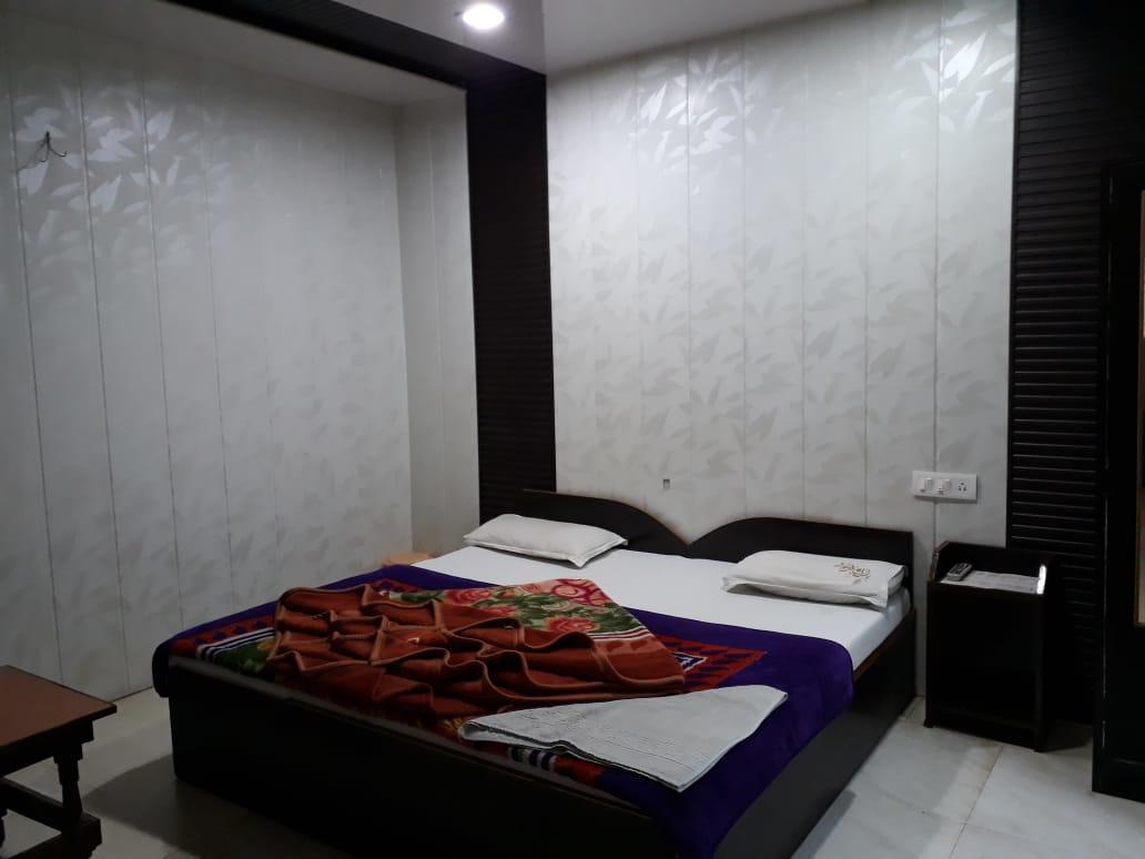 Hotel Neelam Raj Nainital Exterior photo